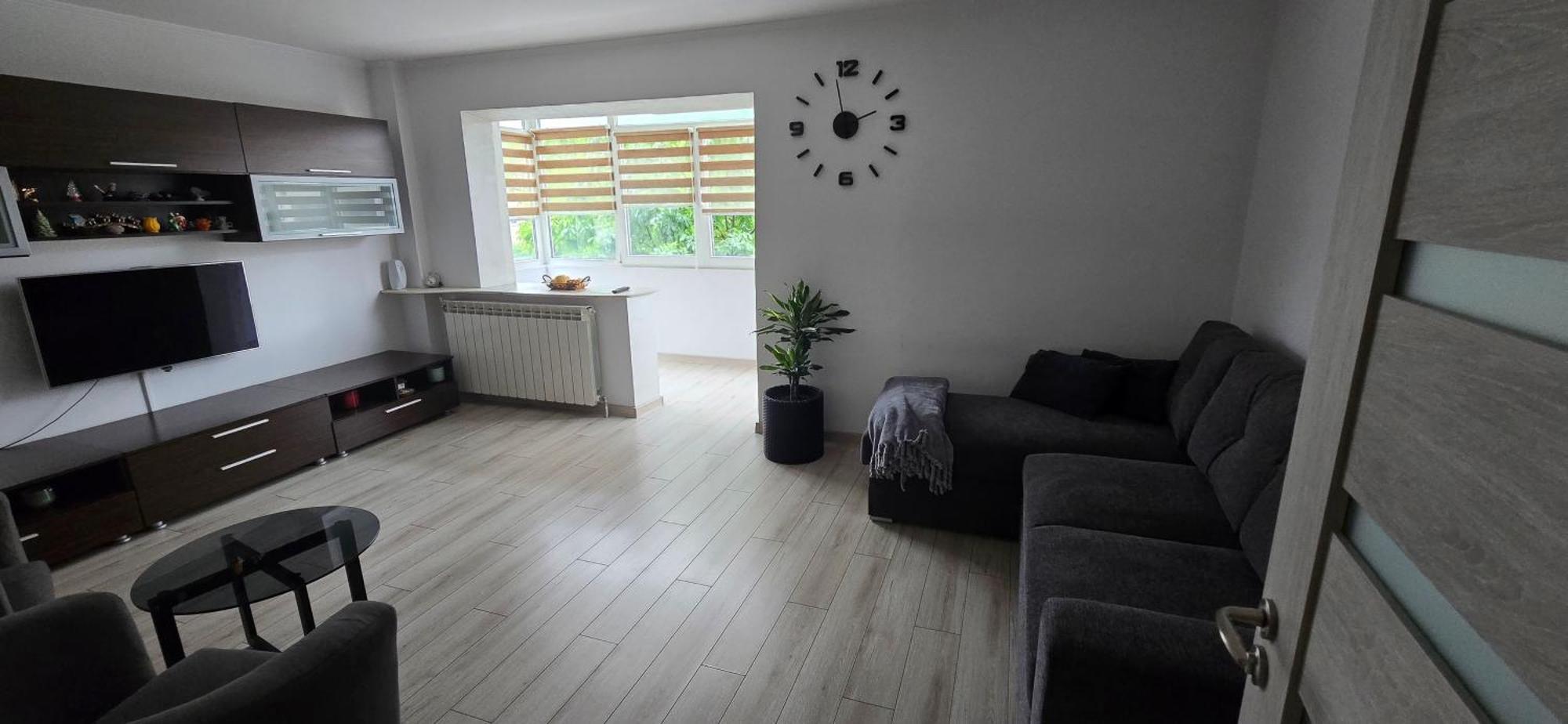 Ilona Apartament 3 Camere Ramnicu Valcea Ngoại thất bức ảnh